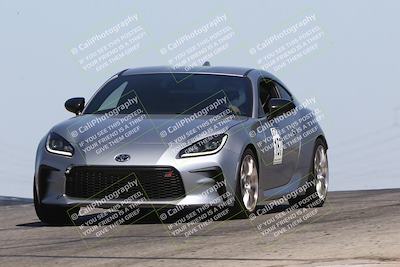 media/Sep-14-2024-Speed Ventures (Sat) [[a2bf28f496]]/Yellow Group/Session 2 (Grapevine)/